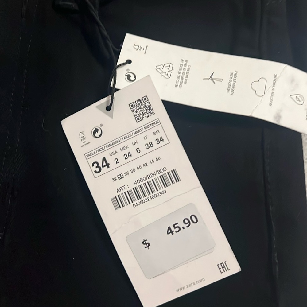Black Zara jeans